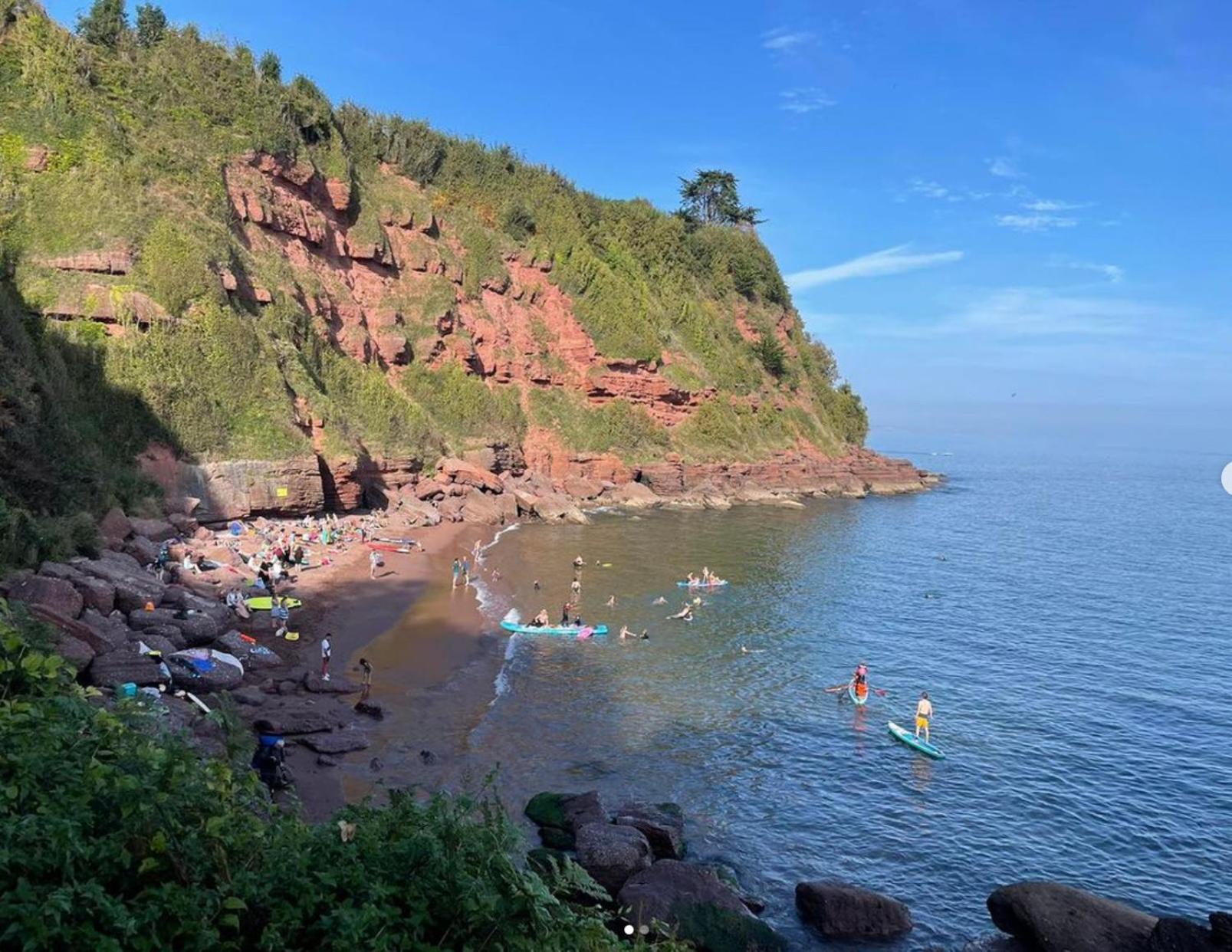 Halekulani Devon Homestay Торки Экстерьер фото